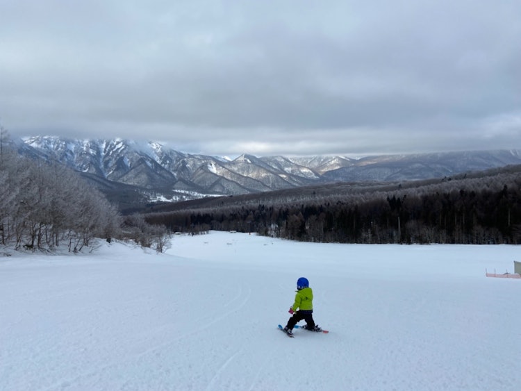 [画像1]二男とスキー場、景色が最高でした！