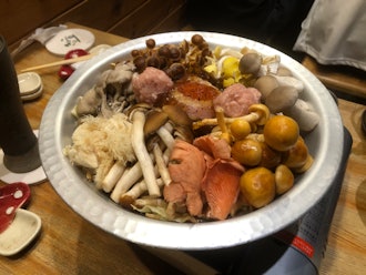 [이미지2]미나미센바에 있는 버섯 전문점 '키노코노사토'에서 가을의 맛을 만끽하세요.13-4 종류의 버섯을 먹은 것 같은 느낌이 듭니다.