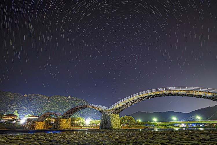 [相片1]山口縣岩國市的岩國錦帶橋。 我被300年的歷史所震撼。