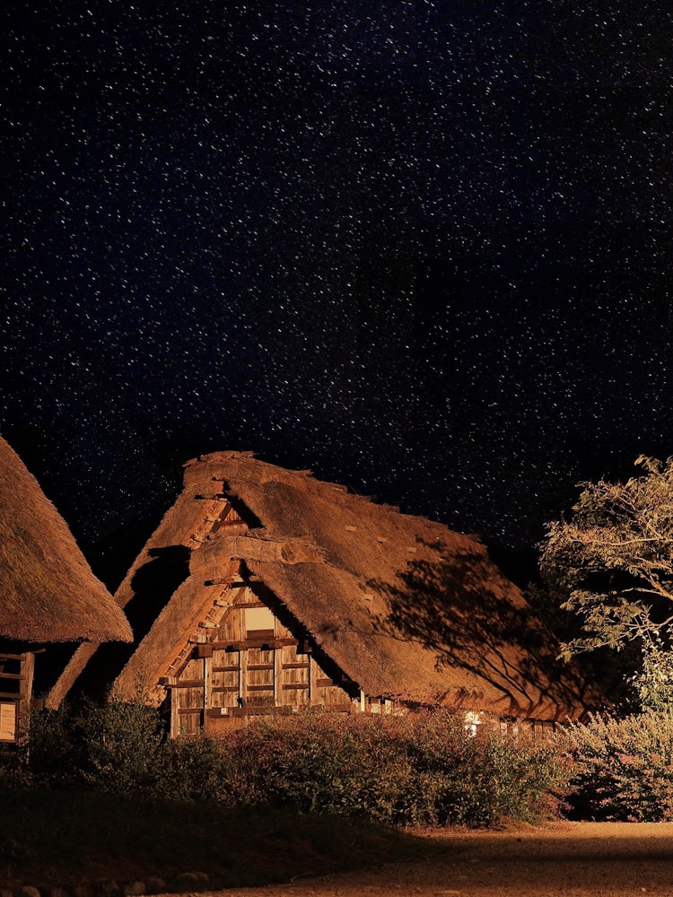 [Image1]This is a photo of a thatched roof in Shirakawa-go in Gifu Prefecture!When you go inside, you will f