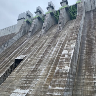 [Image2]How to spend the holidays.Yamba Dam in Gunma Prefecture.The dam was planned 70 years ago and was jus