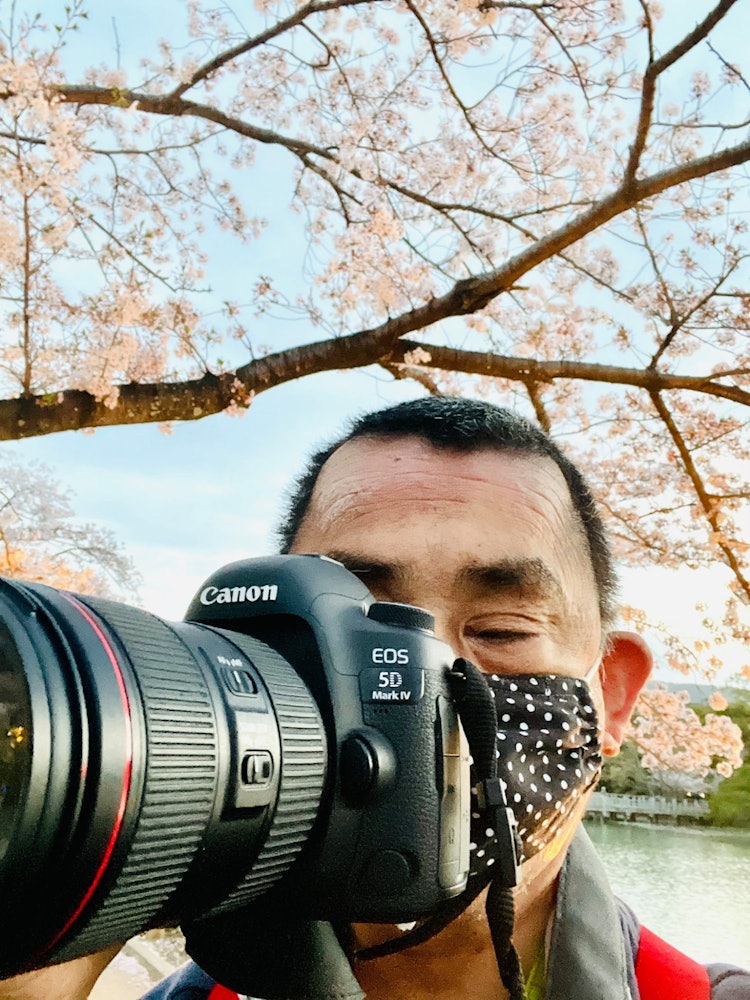[画像1]長岡天満宮で撮影を楽しむ私自撮り