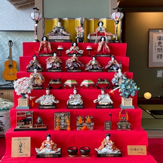 [Image2]Hina dolls were 🌸✴🎎✴🌸 displayed in the lobby of AbashirikosoMarch 3rd Peach Festival is a day to cel