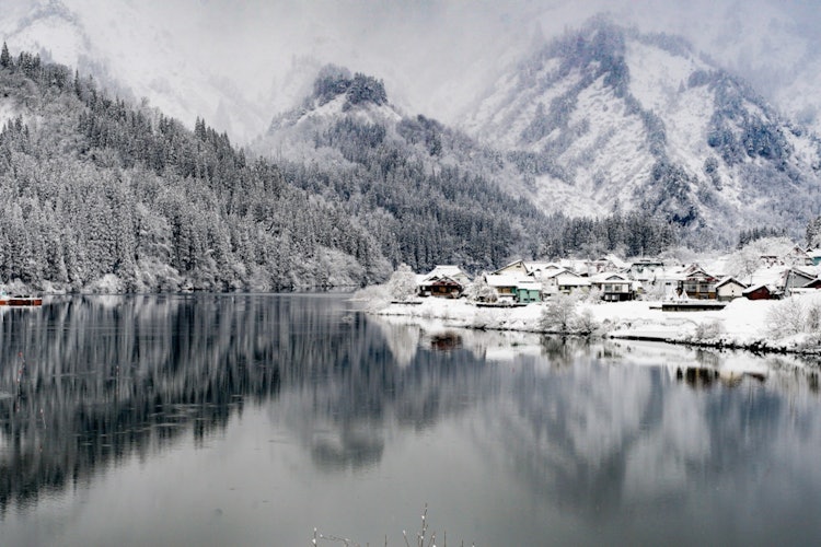 [相片1]被雪覆盖的大石村