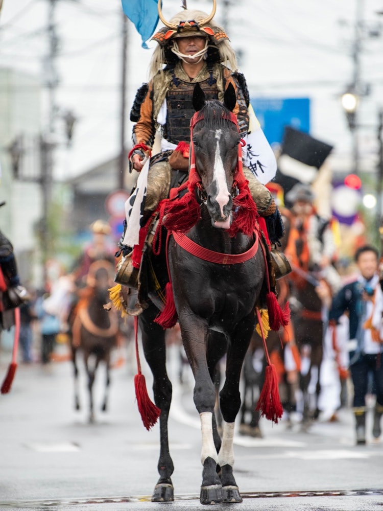 [相片1]相馬乃馬於7月在福島縣相馬地區舉行。這是一個壯觀的景象，大約450匹馬聚集在主會場。