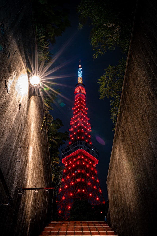 [Image1]This is a photo from a photo spot where Tokyo Tower looks beautiful.Photography equipment SONY α7III