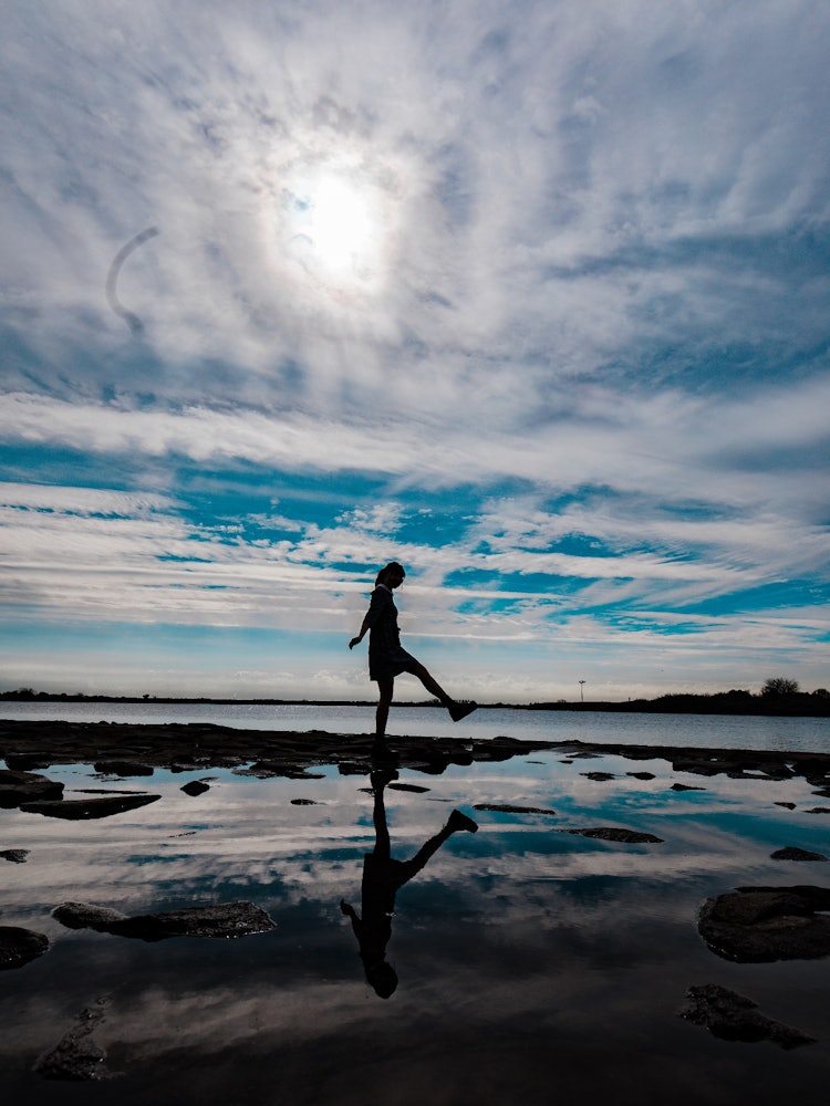 [画像1]ウユニ塩湖のようなお写真が『都立葛西臨海公園』でも撮れました♫ロケはお天気に左右されますが、この日は雲と空の青のバランスもよかったです✨