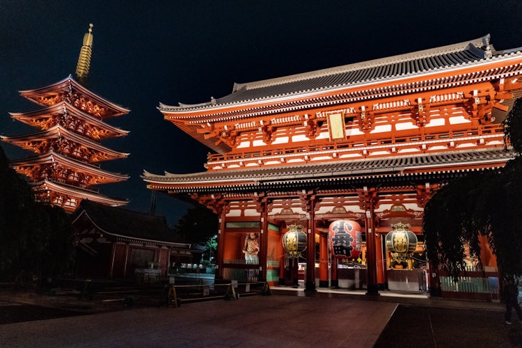 [Image1]Speaking of sightseeing spots in Tokyo, Sensoji Temple in Asakusa is famous!The night view is also b
