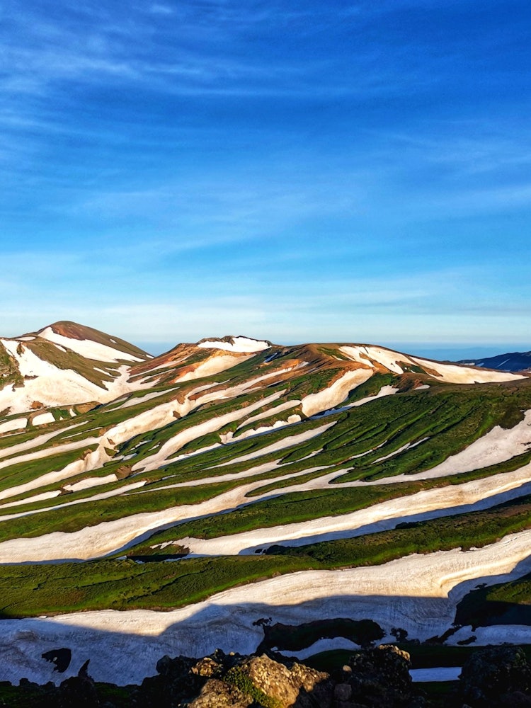 [Image1]Mt. Hakuun in early summer.The remaining snow can only be seen for a time.Commonly known as 