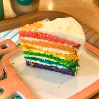 [Image2]Tokyo Shin-Okubo Cafe de BingsuRainbow cake and sweet potato cake 🌈 🍠⚠︎ I went there in January 2019