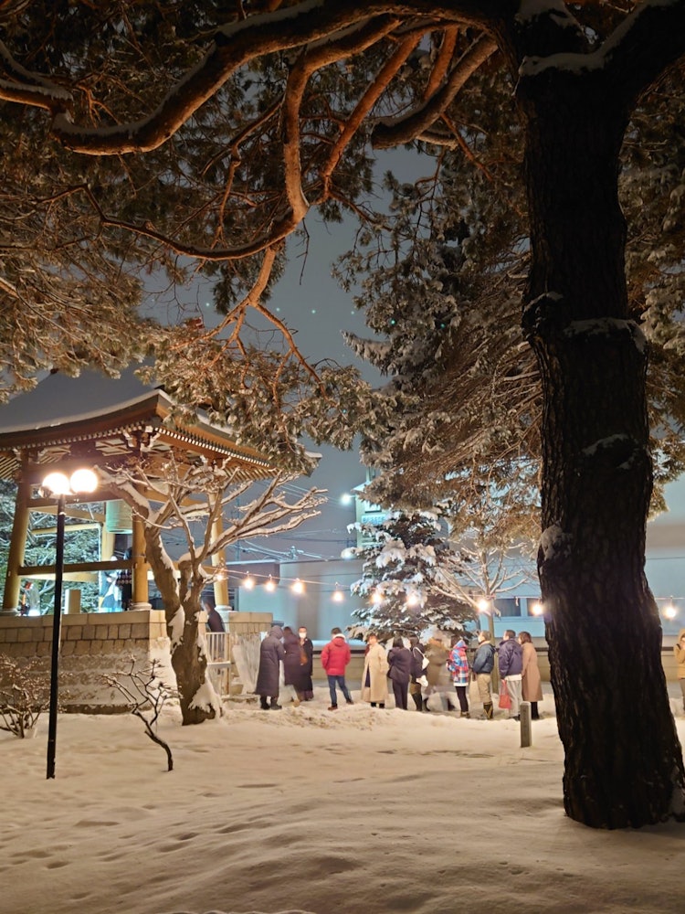 [画像1]「未来に残したい日本の風景」年末年始の日本の伝統、風習はやっぱり後世に残したいですね。雪になった大晦日の「除夜の鐘」
