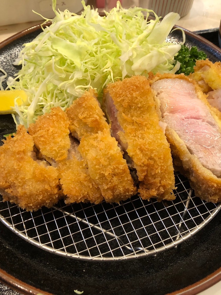 [Image1]Among the tonkatsu restaurants in Kagoshima Prefecture, at the popular restaurant 