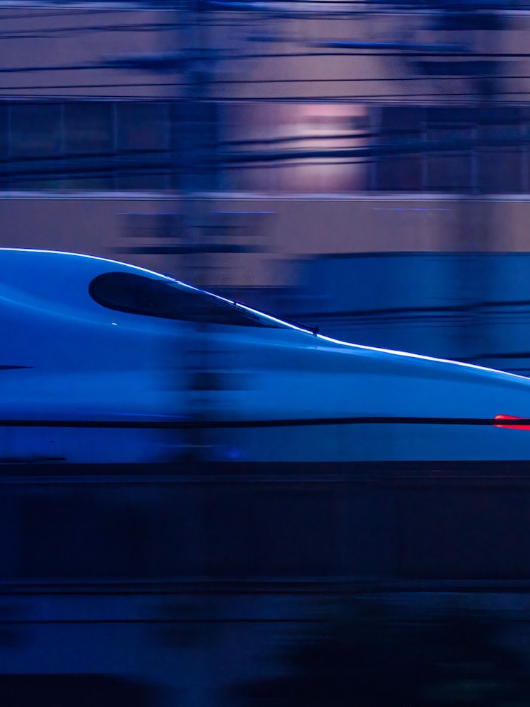 [Image1]Shinkansen is going down from Tokyo Station.