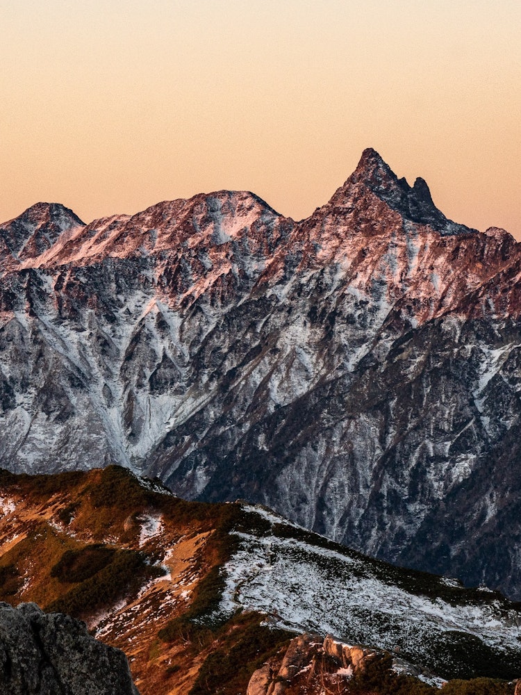 [画像1]槍ヶ岳のモルゲンロートがとても美しい朝でした。