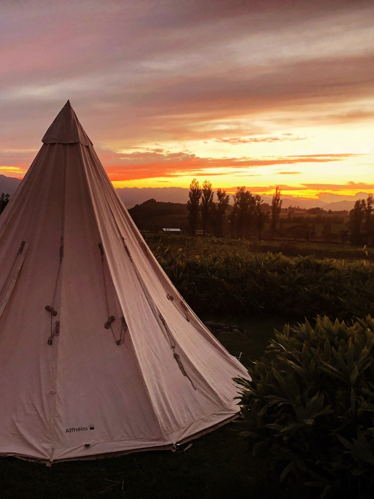 [Image1]Furano in summerSunset at the hill campsite within reach of the stars#Photo contest # outdoor