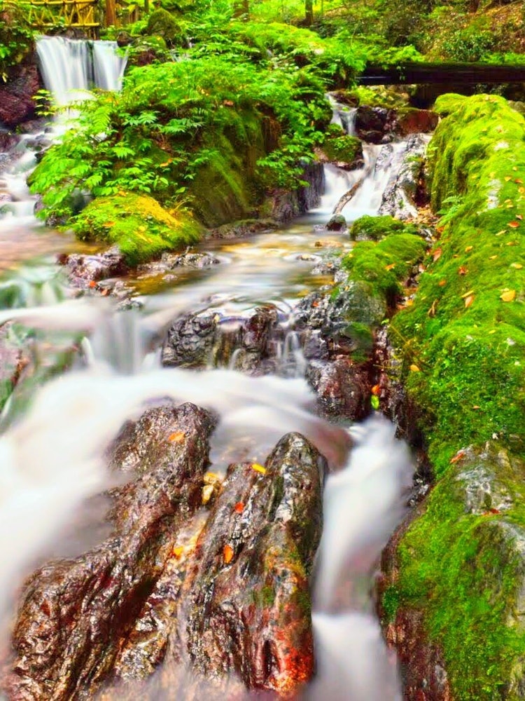[Image1]【Urowari Falls】Located in Wakasa Town, Fukui Prefecture, it is a waterfall of Urawari.It's a differe