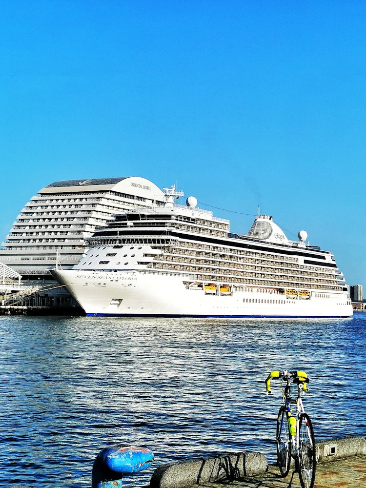 [Image1]This spring, Kobe resumed accepting large international cruise ships for the first time in three yea