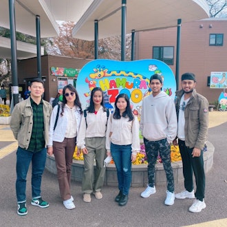 [Image2][English/Japanese]We went to the Hamura Zoological Park for our graduation field trip! The park was 