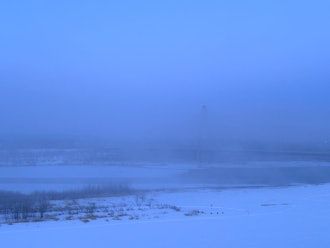 [相片2]早上的十勝川溫泉你好！現在是三月，天氣一點一點地變暖，但音更町的早晨仍然很冷。拍攝當天淩晨5點的氣溫為-12.1攝氏度。有河霧，十勝中央大橋被隱藏起來。日出后，河霧消失，橋變得清澈！7點鐘，我們能夠😊
