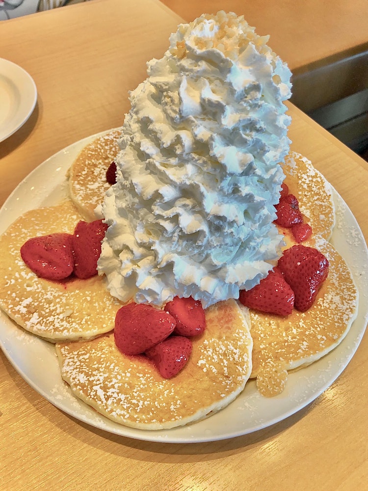 [Image1]Eggs'n Things LaLaport Tachikawa TachihiStrawberry pancakesI'm glad 😆 that no matter how much fresh 