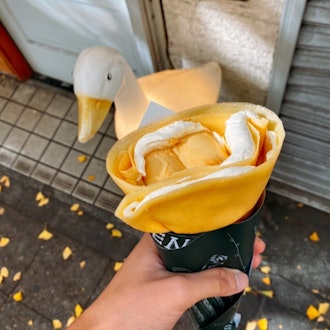 [Image2][Englsih/Japanese]Nishi-Hachioji, where our school is located, is famous for its many delicious crep