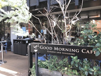 [相片1]我们去了仙驮谷的早安咖啡馆。享受午餐和蓬松的天使食物蛋糕👼 咖啡厅很安静，沙发很舒服🛋 这让我感觉更🥰想住在那里
