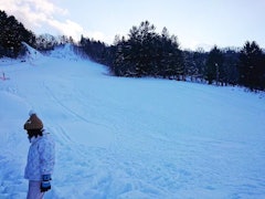 [相片2]【滑雪場開放】錦部村的滑雪勝地它於1月13日開業！看來😆村裡的孩子們馬上就開始滑冰了在夜間滑雪工作日下班時出現失誤怎麼樣？