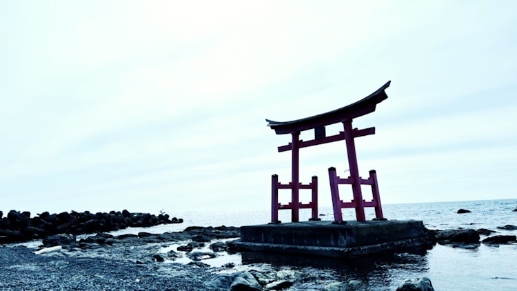 [Image1]Hatsuyama ShrineThere is also a torii gate standing in the sea in Hokkaido.