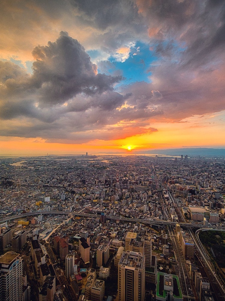 [Image1]Osaka, from Abeno Harukas Sunset view
