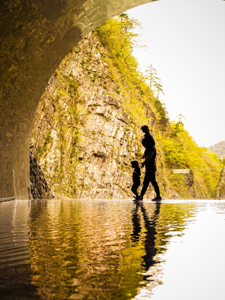 [Image1]Scenery of Kiyotsu Gorge