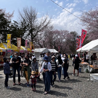[Image1]Shintoku Shrine Mountain DE Spring Festival was a great success.Brass band performances are followed