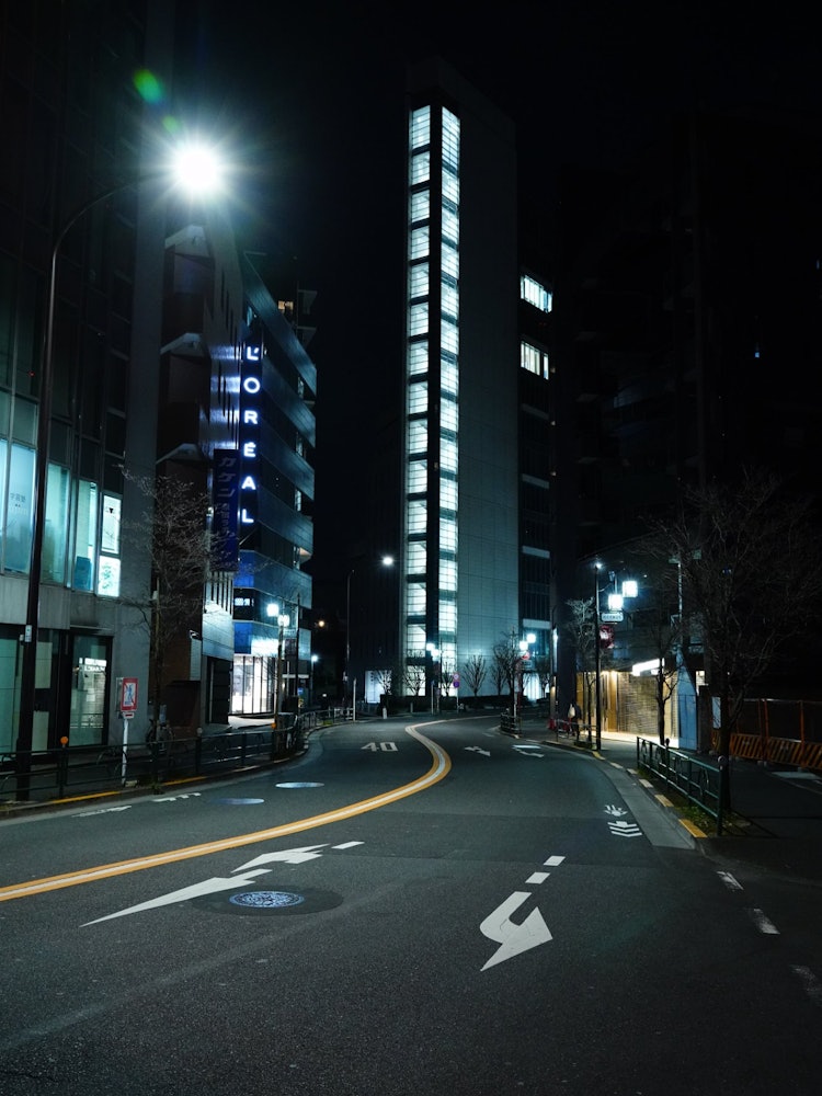 [画像1]渋谷から新宿に歩いて行く途中の道路
