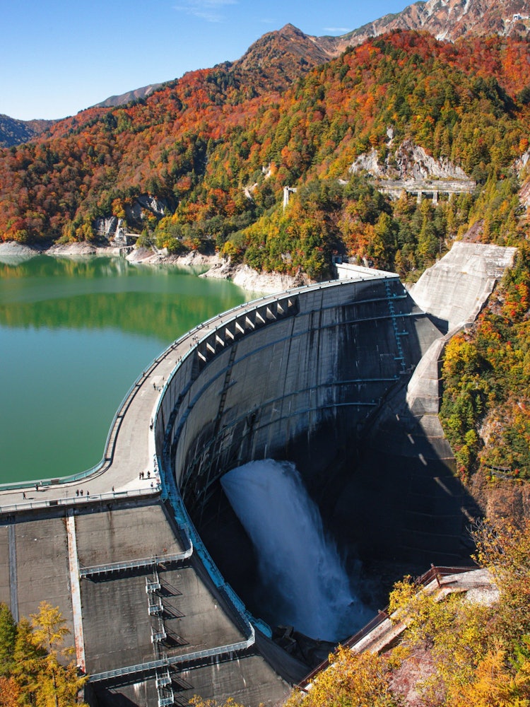 [Image1]Kurobe Dam is packed with a lot of history in its constructionThis is the Kurobe Dam on the border o