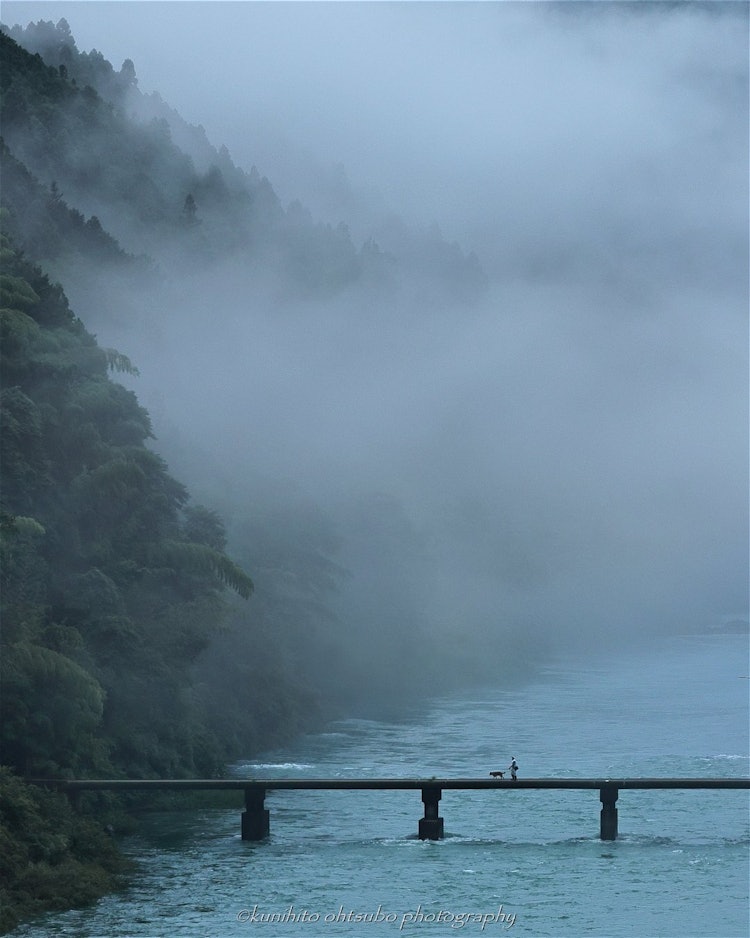 [Image1]「Subsidence bridge over the morning mist」Location: Asao Submergible Bridge, Kochi Town, Takaoka Dist