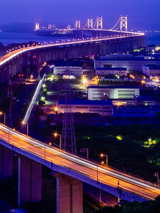 [Image1]View of the Great Seto Bridge from Tokiwa Park in Utazu Town, Kagawa Prefecture. The night view is a