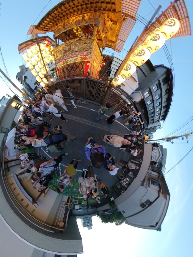 [Image1]Festival after Gion FestivalI shot it in Yoiyama.It is a 360-degree camera shooting.I procession for