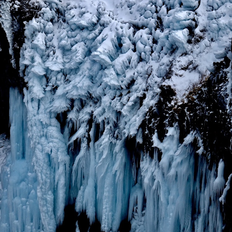 [Image1]Shooting location: Hokkaido Shiretoko National Park Furepe FallsFurepe Falls is a small waterfall th